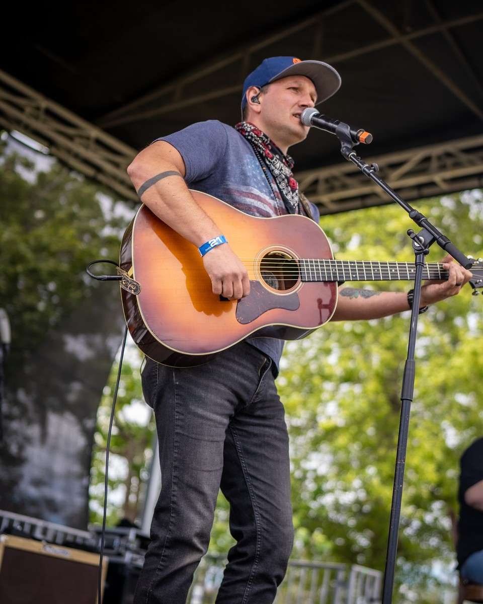 Wine and Music Sunday - Dustin Saylor